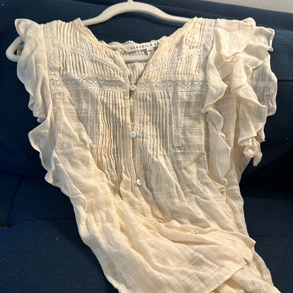 Veronica Beard sleeveless white cream top